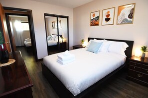 3 chambres, bureau, fer et planche à repasser, Wi-Fi gratuit