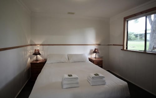 Riverscape Cottage No.4 - Riverscape Cottage No.4 is an easy walk to the Blackwood River