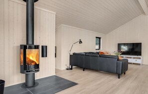 Smart-TV, peis og bordtennis