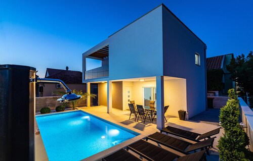 2 bedroom lovely apartment in Obrovac