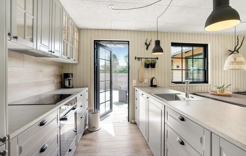 Nice home in Hvide Sande with sauna