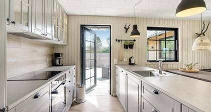 Nice home in Hvide Sande with sauna