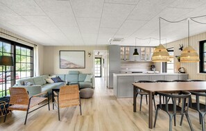 TV, peis og fotballspill