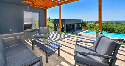 Beautiful home in Klostar Ivanic