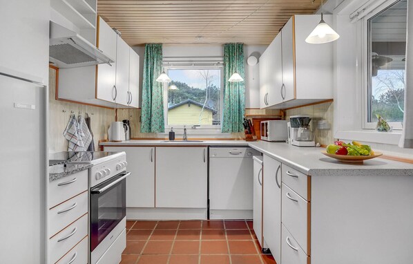 Kühlschrank, Ofen, Herdplatte, Geschirrspüler
