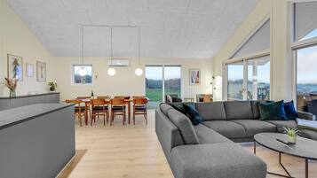 Smart TV, foosball, table tennis
