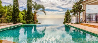4 bedroom gorgeous home in Campello