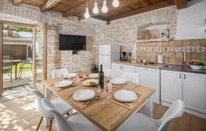 Kühlschrank, Ofen, Herdplatte, Geschirrspüler