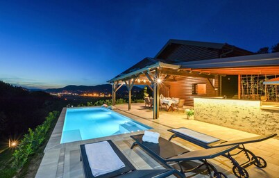 Awesome home in Gornja Pacetina with sauna