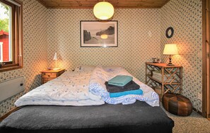 4 室のベッドルーム、WiFi (無料)、ベッドシーツ