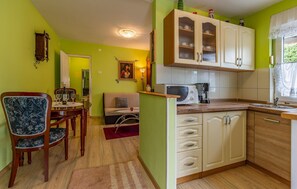 Fridge, stovetop, dishwasher, coffee/tea maker - Stunning apartment in Premantura (Premantura)