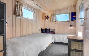 4 bedrooms, free WiFi