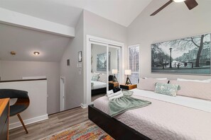 Unclassified image, 2 of 30, button