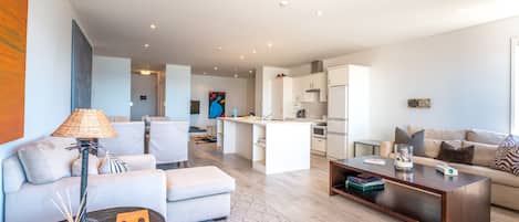 Appartement Premium | Coin séjour | Télévision à écran plat