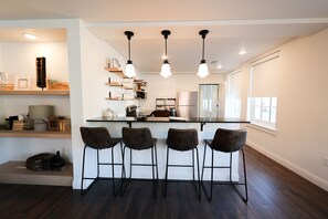 Suite Exécutive, 1 très grand lit et 1 canapé-lit, vue ville | Cuisine privée