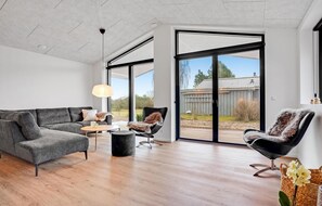 تلفزيون، كرة قدم الطاولة، تنس طاولة