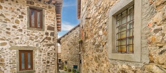 Awesome home in Frazione Antognano