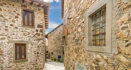 Awesome home in Frazione Antognano