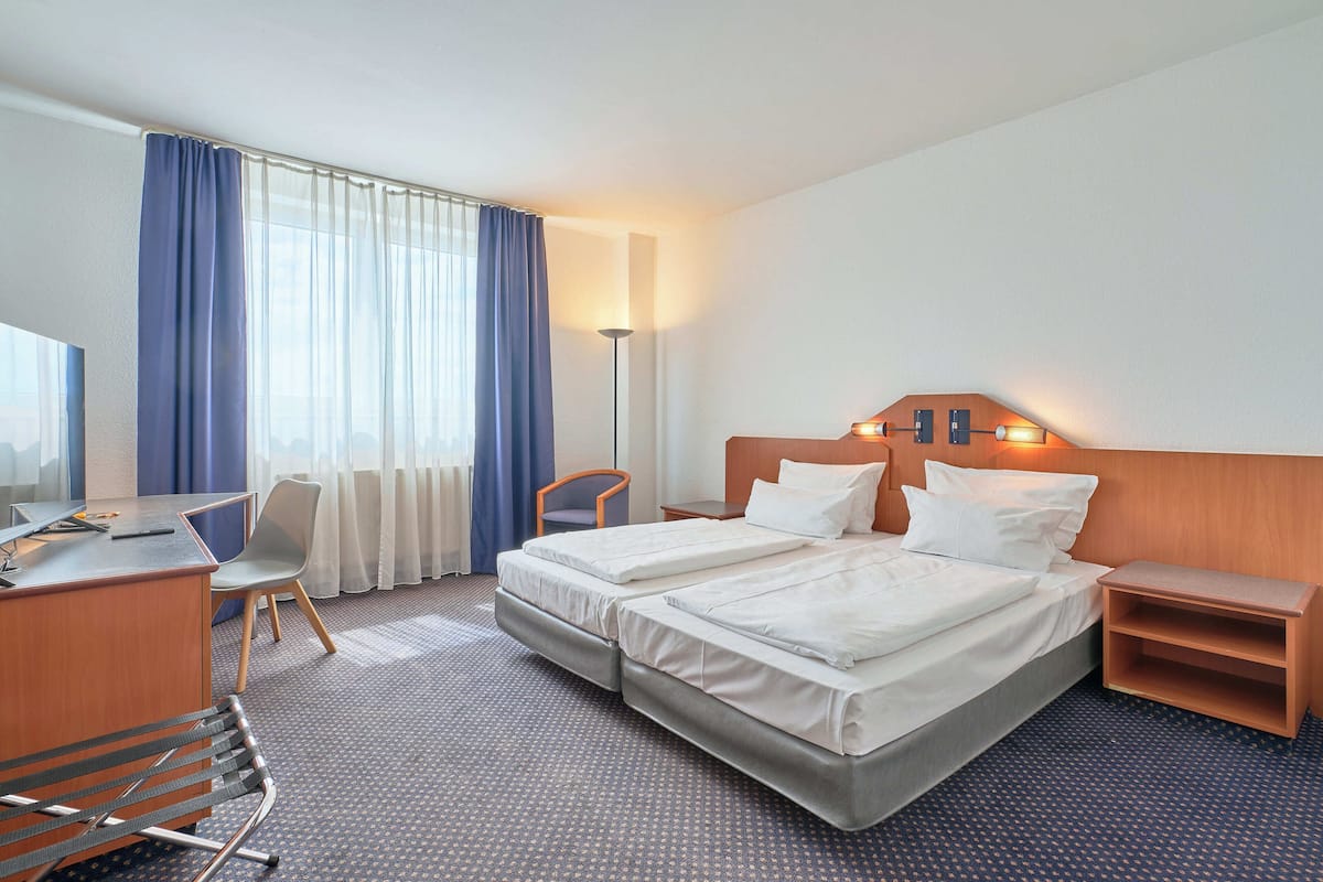 1 chambre, bureau, espace de travail pour ordinateur portable