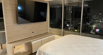 Central location, close to mall, restaurants, bars, markets & safe location.