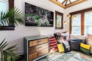 Interior - Cozy & Chic | Close to City Creek (Pocatello)