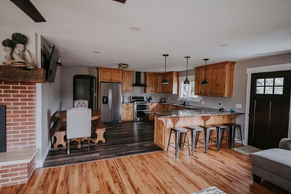 ثلاجة، ميكروويف، فرن، موقد طهي مسطح