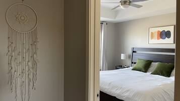 2 chambres, lit parapluie, Wi-Fi gratuit, draps fournis