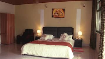 Room, 1 Bedroom | 1 bedroom, desk, WiFi