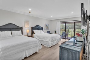 2 chambres, bureau, fer et planche à repasser, accès au Wi-Fi (inclus)