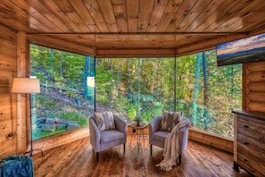 Interior - Secluded cabin | Epic mountain views + hot tub (Sevierville)