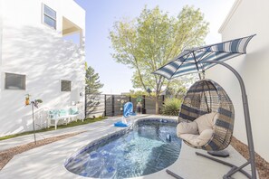 Piscine extérieure, piscine chauffée