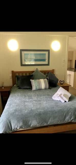 3 bedrooms, iron/ironing board, Internet, bed sheets