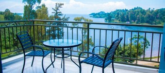 Deluxe Double Room With Stunning View on the Lake