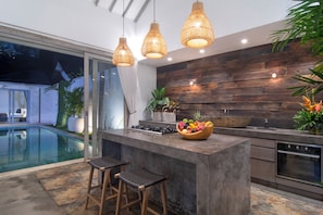Exclusive Villa, 3 Bedrooms | Private kitchen