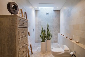 Exclusive Villa, 3 Bedrooms | Bathroom - Villa Mia by Villa Finder (Canggu)