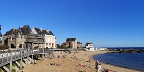 Beach nearby - Wild coastline, exceptional sea view, close to shops and TGV station (Le Croisic)