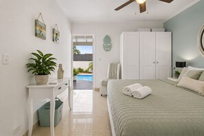 3 bedrooms, in-room safe, desk, iron/ironing board