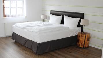 Quarto solteiro | Roupas de cama premium, edredons de pluma, camas Select Comfort
