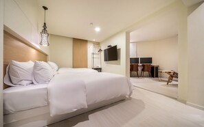 Room (VIP PUBG Couple PC Twin Massage (AMD ) | 1 bedroom, free WiFi, bed sheets - Indeokwon Ian Hotel (Anyang)