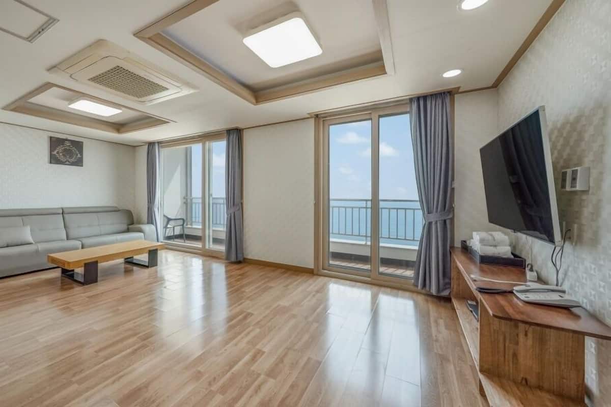 Penthouse Suite - Condo style oceanview with Balcony | 1 Schlafzimmer, individuell dekoriert, individuell eingerichtet