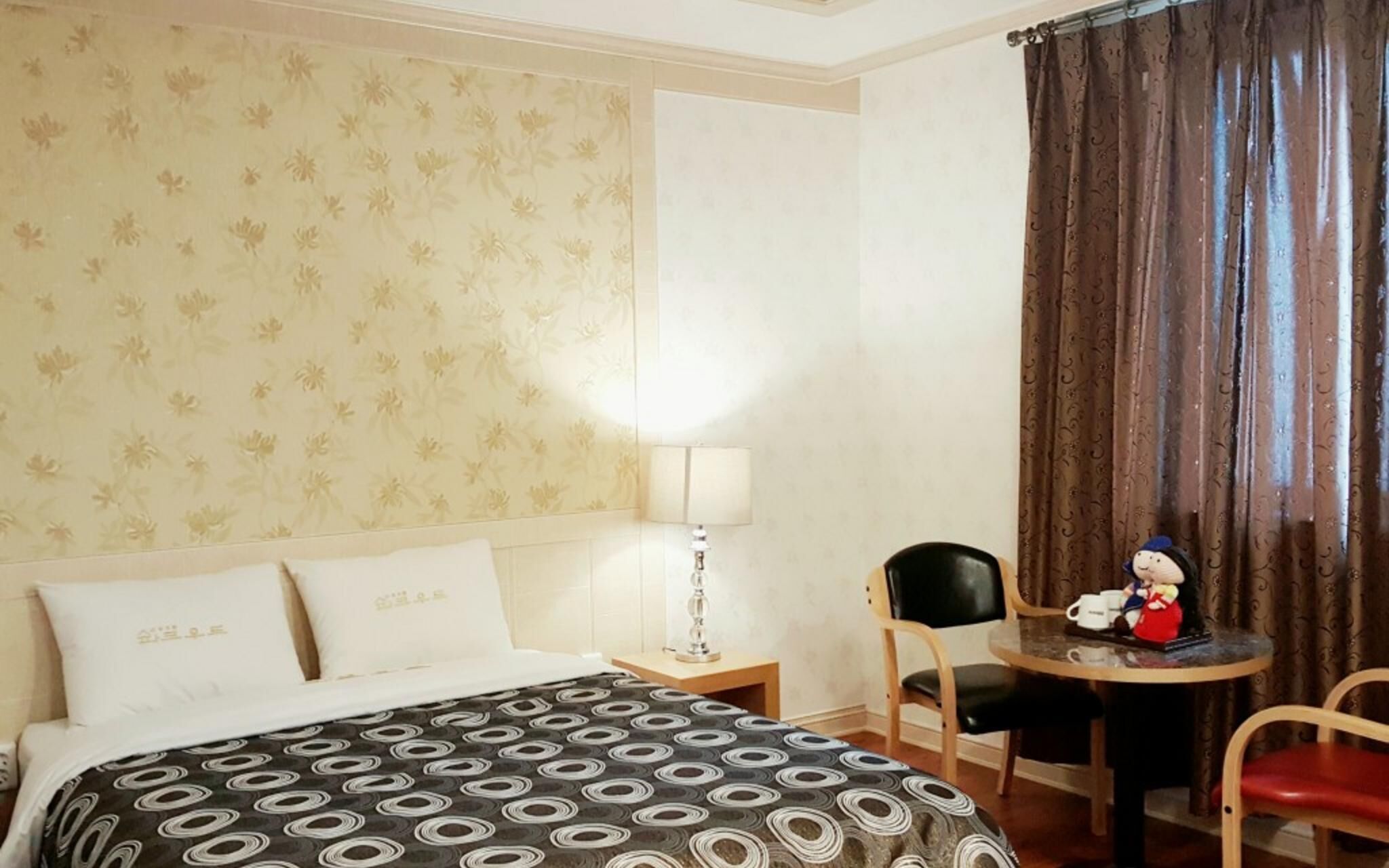 room (deluxe double) | 1 bedroom, free wifi, bed sheets