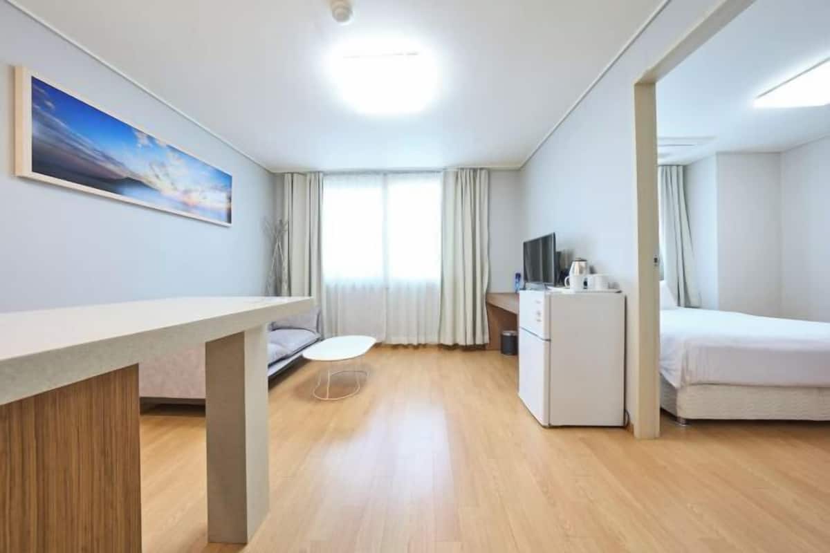 1 chambre, Wi-Fi gratuit, draps fournis