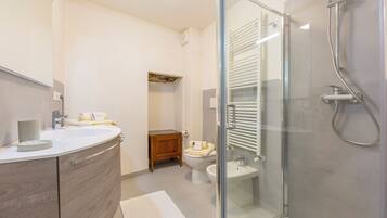 Family Apartment, 1 Bedroom (Nonna Sandrina in Monferrato hills) | Bathroom | Shower, bidet, towels, soap