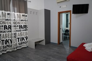 1 bedroom, iron/ironing board, travel cot, free WiFi - Villa Flora (Pompei)