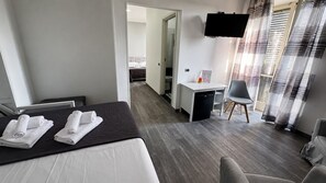 1 bedroom, iron/ironing board, travel cot, free WiFi - Villa Flora (Pompei)