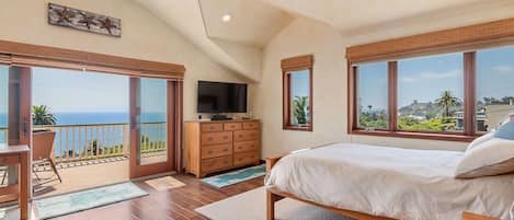 Studio Suite, 1 Queen Bed, Balcony, Ocean View (Blue Ocean View Retreat) | 1 bedroom, individually decorated, individually furnished, free WiFi