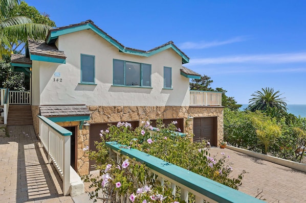 Suite estudio, 1 cama Queen size, balcón, vista al océano (Blue Ocean View Retreat) | Áreas de la propiedad