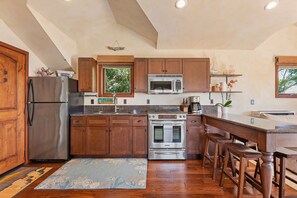 Studio Suite, 1 Queen Bed, Balcony, Ocean View (Blue Ocean View Retreat) | Private kitchen | Fridge, microwave, oven, stovetop
