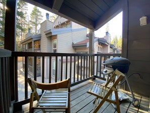Balcony - Chamonix Retreat - Nearby Outdoor Activities! (Mammoth Lakes)