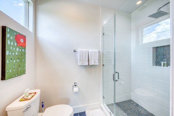 Bathroom - Contemporary Home Centrally Located Near Soco & DT (Austin)